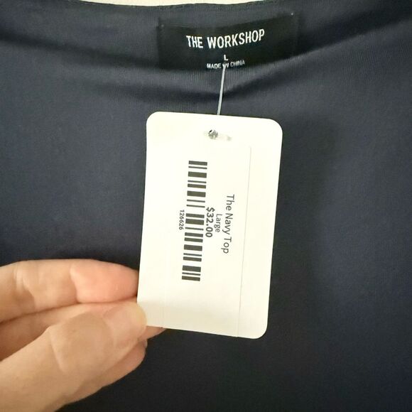 NWT The Workshop Long Sleeve Crop Top Silky Feel in Navy Size L - Picture 3 of 5